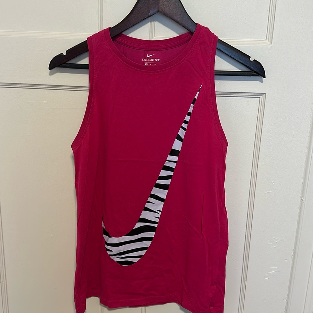 Hot pink Nike workout tank
